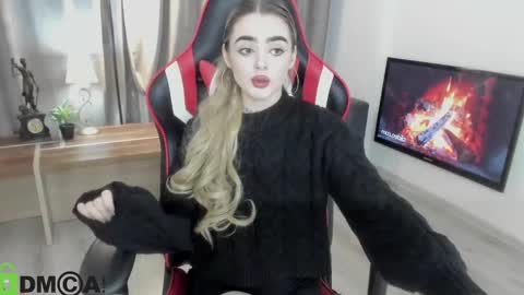 Snapshot of anna_nickol chatting on December 12, 2024, 6:10 pm Anna online show from December 12, 2024, 6:10 pm