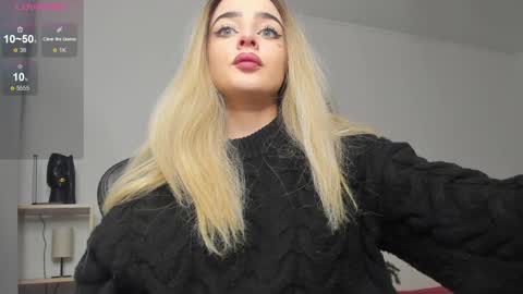 Snapshot of anna_nickol chatting on December 25, 2024, 3:49 pm Anna online show from December 25, 2024, 3:49 pm