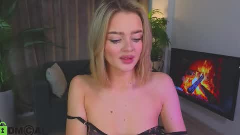 Snapshot of anna_nickol chatting on October 24, 2025, 12:56 pm Anna online show from October 24, 2025, 12:56 pm