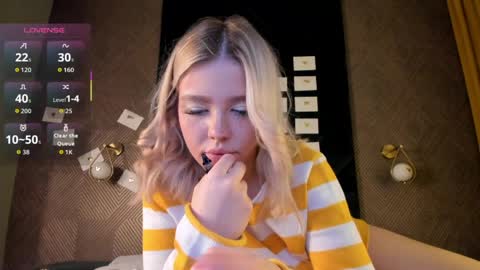 Anna online show from April 3, 2026, 1:14 am