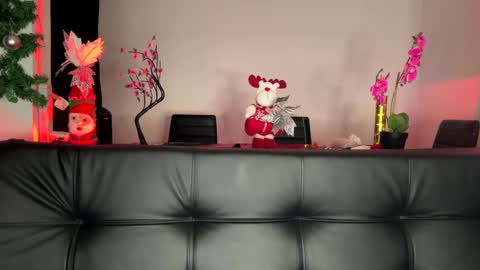 annaa__ online show from December 25, 2024, 12:59 am