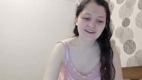 Snapshot of annaahcharm chatting on December 21, 2025, 10:39 pm annaahcharm online show from December 21, 2025, 10:39 pm