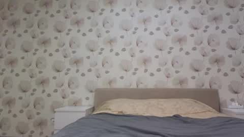 annabel_themoon online show from October 6, 2025, 2:31 am