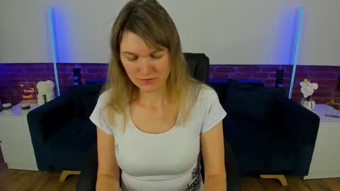 Snapshot of annabel_xxx chatting on March 1, 2026, 6:37 am Annabel online show from March 1, 2026, 6:37 am