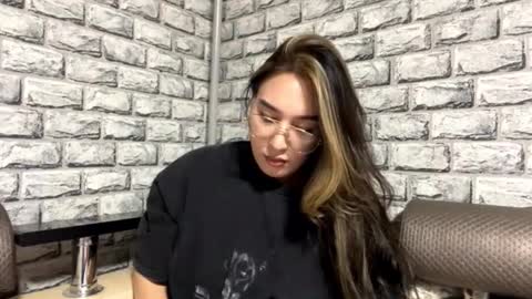 Snapshot of annabellandmann chatting on October 1, 2025, 4:02 pm Sarah online show from October 1, 2025, 4:02 pm