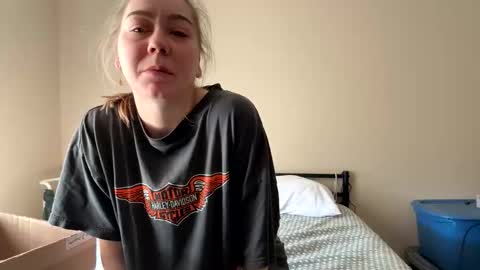 Snapshot of annabellemonroe69 chatting on November 19, 2025, 3:01 pm annabellemonroe69 online show from November 19, 2025, 3:01 pm