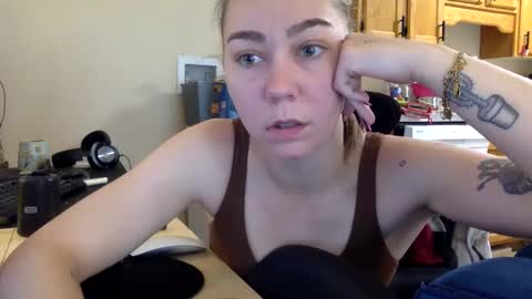 Snapshot of annabellemonroe69 chatting on November 21, 2025, 1:10 pm annabellemonroe69 online show from November 21, 2025, 1:10 pm