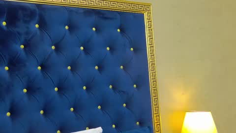 Anna online show from March 4, 2025, 6:07 pm