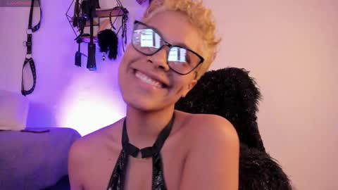 Snapshot of annachernova chatting on April 23, 2026, 12:29 pm Anna online show from April 23, 2026, 12:29 pm