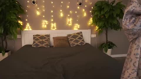 Snapshot of annaelys chatting on January 4, 2025, 1:42 am Anna online show from January 4, 2025, 1:42 am