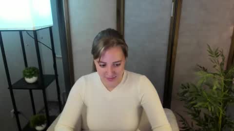 Snapshot of annagrees1 chatting on September 28, 2025, 8:31 am annagrees1 online show from September 28, 2025, 8:31 am