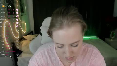 annagrees1 online show from December 14, 2025, 5:07 pm