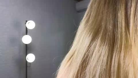 Snapshot of annalbel chatting on November 23, 2025, 5:29 am Annabel online show from November 23, 2025, 5:29 am