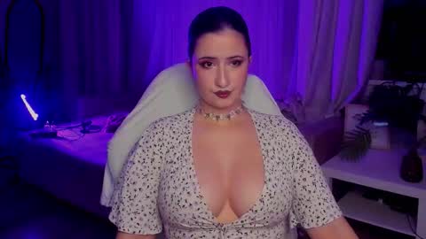 annalluring online show from October 12, 2025, 6:07 pm