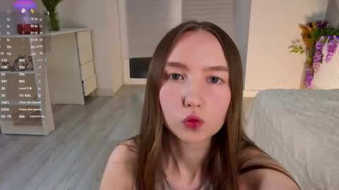 Holly Molly Im Polly online show from May 26, 2026, 8:38 pm