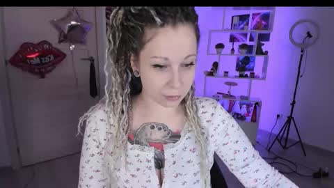 Snapshot of annanebula chatting on October 22, 2025, 2:34 am Anna online show from October 22, 2025, 2:34 am