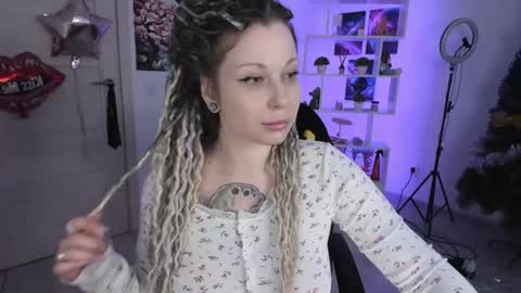 Snapshot of annanebula chatting on November 15, 2025, 11:18 am Anna online show from November 15, 2025, 11:18 am