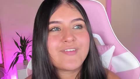 Snapshot of annaswift_ chatting on March 4, 2026, 2:45 pm Anna online show from March 4, 2026, 2:45 pm