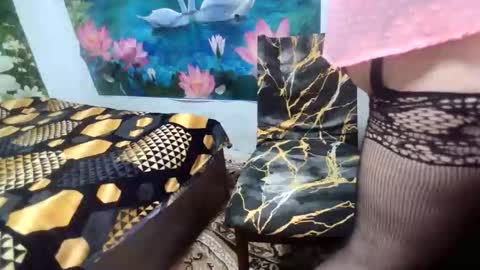 AnnaxGoldX online show from April 16, 2026, 7:42 am