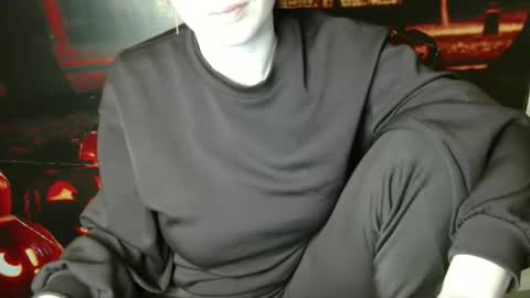 Bella online show from November 1, 2025, 7:21 am