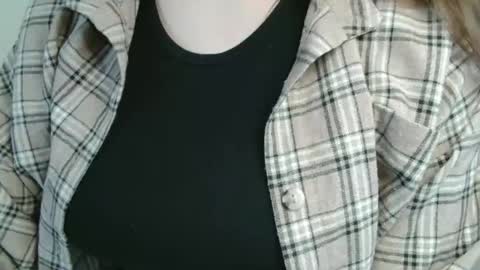 Bella online show from February 28, 2026, 10:05 am