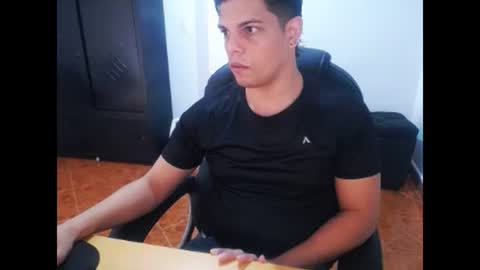 Anndy Hardy online show from December 11, 2024, 12:44 pm