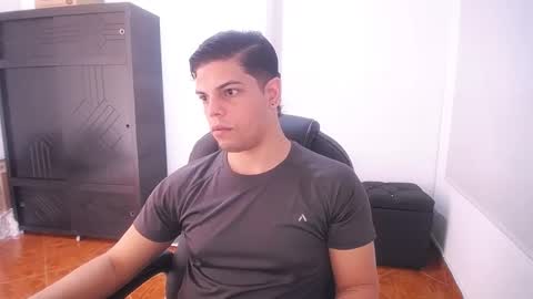 Anndy Hardy online show from December 12, 2024, 1:39 pm