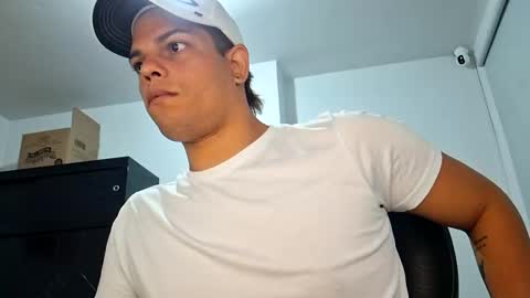 Anndy Hardy online show from December 16, 2024, 1:11 pm