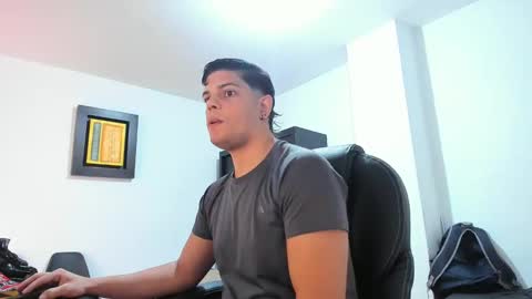 Anndy Hardy online show from January 4, 2025, 1:42 pm