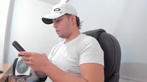 Anndy Hardy online show from January 21, 2025, 1:11 pm