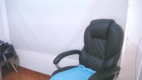 Anndy Hardy online show from March 5, 2025, 3:18 pm