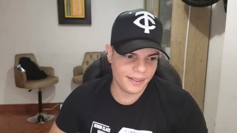 Anndy Hardy online show from October 22, 2025, 9:47 pm