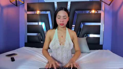 Snapshot of anne_brown1 chatting on September 17, 2025, 7:04 pm Anne online show from September 17, 2025, 7:04 pm
