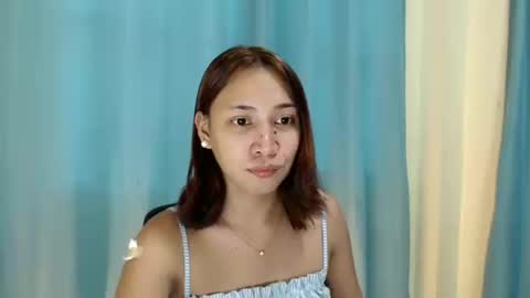 anne_chanelx online show from December 18, 2025, 8:42 am