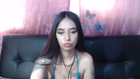 Snapshot of anne_jm chatting on December 20, 2024, 10:00 pm Anne online show from December 20, 2024, 10:00 pm