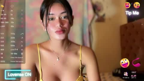 Snapshot of annedee_ chatting on January 30, 2025, 1:33 am Kim online show from January 30, 2025, 1:33 am