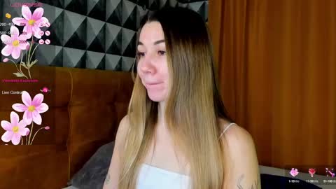 Snapshot of annee_morris chatting on December 5, 2024, 1:25 am Anne online show from December 5, 2024, 1:25 am