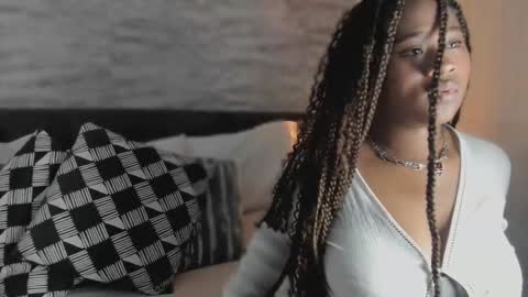 Snapshot of anneth__m chatting on January 15, 2026, 7:39 pm Anneth online show from January 15, 2026, 7:39 pm