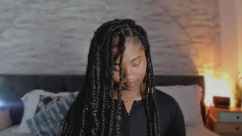 Snapshot of anneth__m chatting on March 7, 2026, 9:06 am Anneth online show from March 7, 2026, 9:06 am
