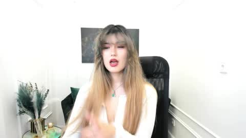 annetli online show from May 29, 2026, 3:48 am