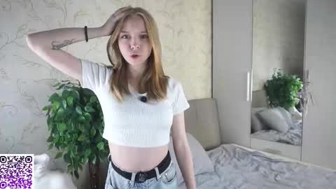 Snapshot of annettaregino chatting on October 26, 2025, 6:36 pm Eva online show from October 26, 2025, 6:36 pm