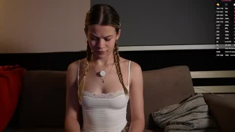 Anne online show from May 4, 2026, 8:16 pm