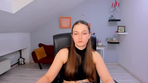 Snapshot of annewilsonn chatting on April 20, 2026, 11:24 am annewilsonn online show from April 20, 2026, 11:24 am