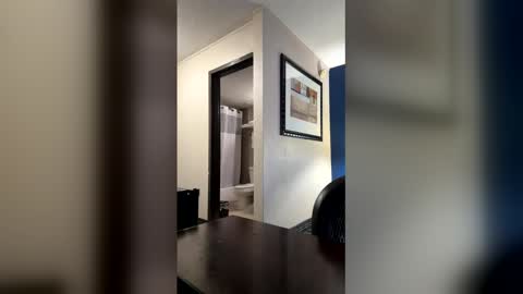 Snapshot of anngeeleena chatting on March 6, 2026, 10:50 pm anngeeleena online show from March 6, 2026, 10:50 pm