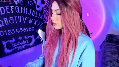 Nikoll online show from December 10, 2024, 4:24 am