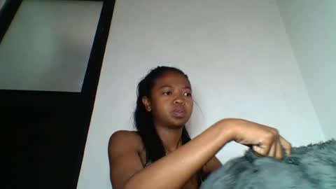 annica86 online show from June 12, 2026, 6:56 am