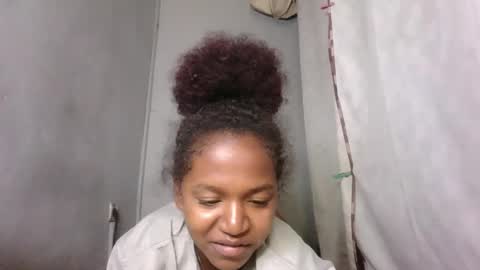 annick98 online show from February 25, 2026, 7:40 am