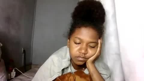 annick98 online show from March 2, 2026, 5:19 am