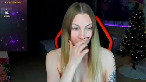 Snapshot of annie69kiss chatting on January 13, 2026, 10:59 pm Annie online show from January 13, 2026, 10:59 pm