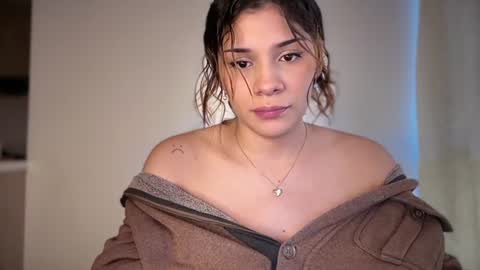 Snapshot of annie_cattie chatting on June 17, 2026, 9:16 pm Anniecattie online show from June 17, 2026, 9:16 pm